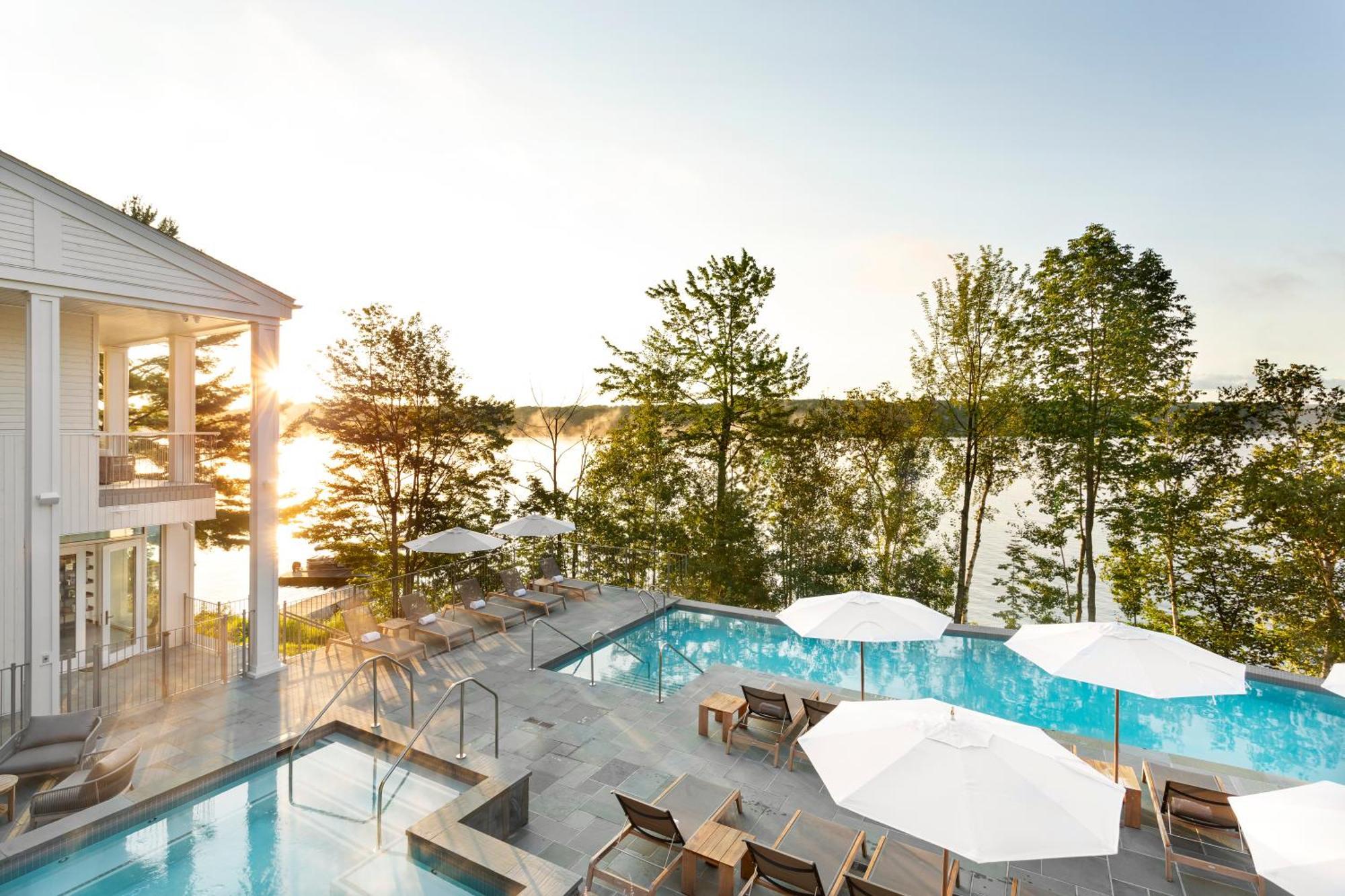 Manoir Hovey, Relais & Chateaux Норт-Хэтли Экстерьер фото
