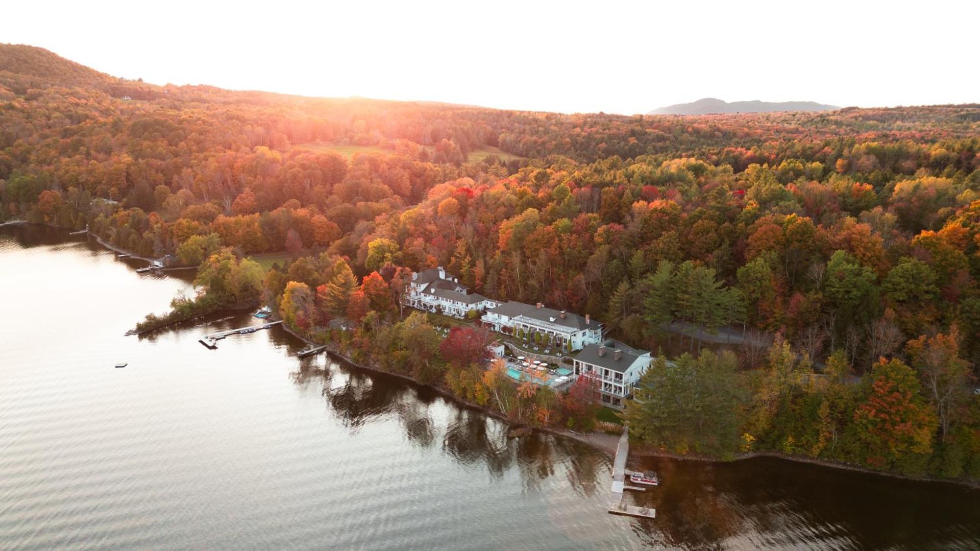 Manoir Hovey, Relais & Chateaux Норт-Хэтли Экстерьер фото